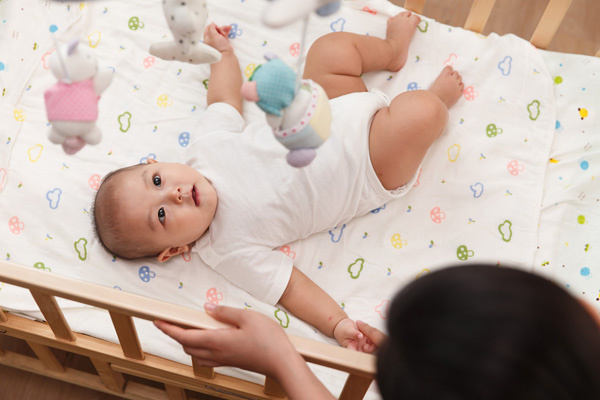 多数gay都有孩子 | 从独行到三人游，我们这样把爱延续